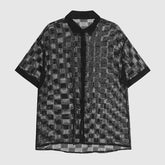 Camisa moderna con estampado hueco